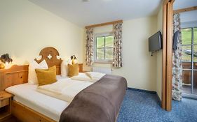 Naturhotel Huettenwirt Im Grossarltal